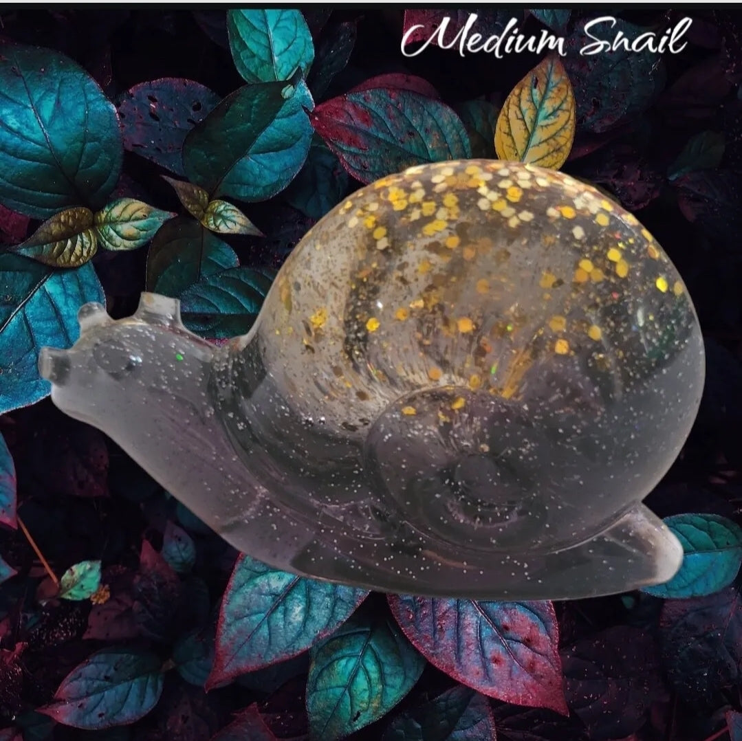 Snail Ornament π