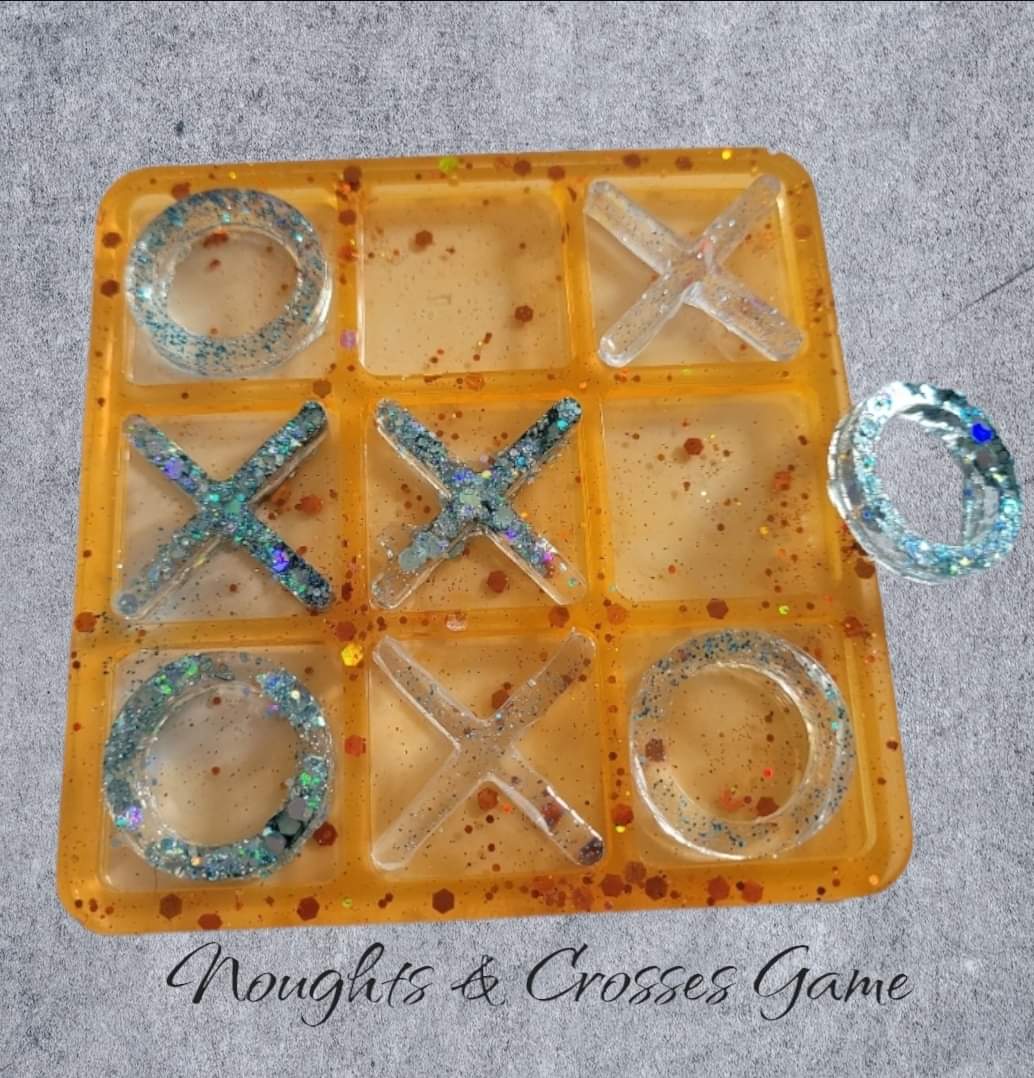 Noughts & Crosses/Tic Tac Toe